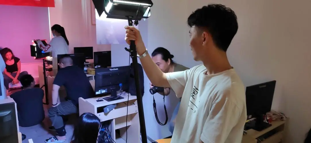 拍摄专业培训视频